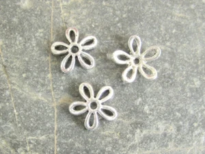 50 Perlkappen Blume silberfarben 11 mm Perlkappen Schmuckdesign - Bild 1 von 2