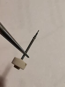 CARTIER -MVT 57/157 -  PIÈCE MOUVEMENT - TIGE DE REMONTOIR - DIAM 90- NOS - Picture 1 of 2