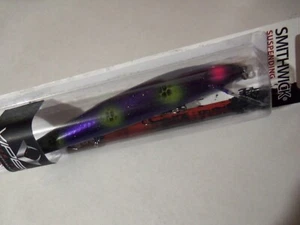 1 Smithwick Suspending Perfect 10 Rogue Lure VIPER Custom Pink Eye NIP - Picture 1 of 7