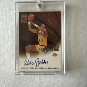 2002-03 Topps Certified Autograph Issue - Kareem Abdul-Jabbar On Card Auto - Picture 1 of 2