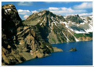 Postcard Crater Lake Oregon OR Phantom Ship 6x4 - Picture 1 of 2