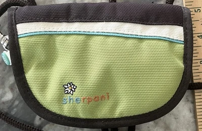 Bolsa de viagem feminina Sherpani "Zoe" tiracolo verde azul marrom - Imagem 1 de 4