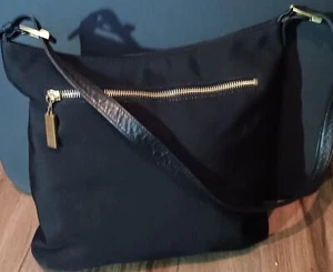 Purse - Picture 1 of 4