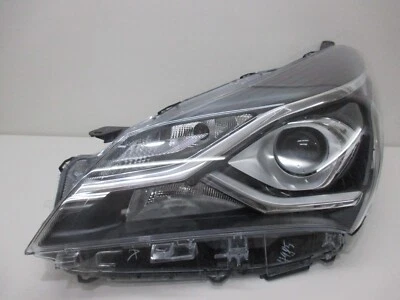 Scheinwerfer links Halogen Toyota Yaris GR Baujahr 2019 81170-0DJ90 - Bild 1 von 4