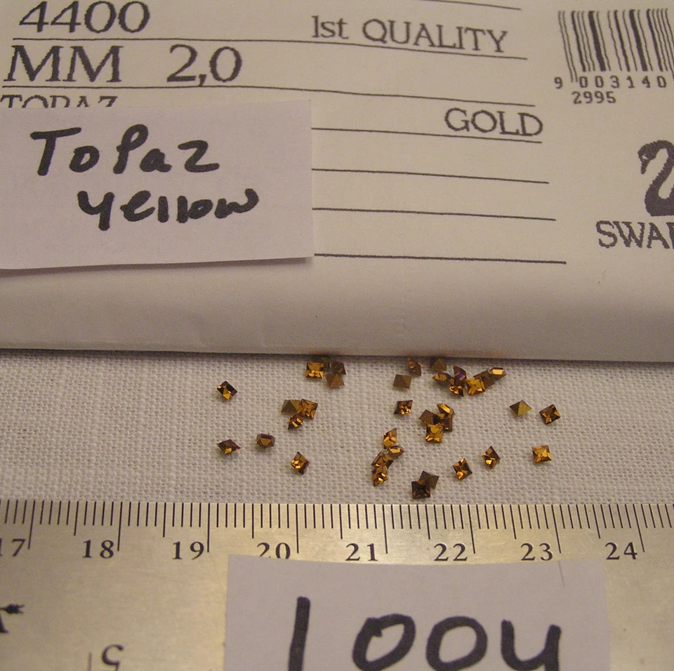 De colección Pequeño 2mm Cuadrado Cristal Swarovski Estrás Punta Trasera Joyería Artesanía Lote Foto 1 de 1