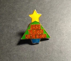 Christmas Tree Pin Vintage Jesus Is The Reason For The Season 1" Enamel Metal  - Picture 1 of 1