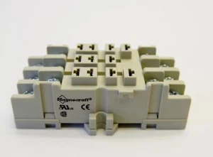 (50 pcs) MAGNECRAFT 70-463-1 Socket, 11 Pin, DIN Rail/Panel, 300V, 15A - Picture 1 of 4