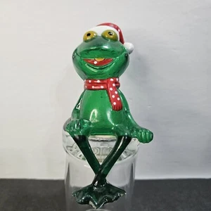 Jim Henson Muppet Kermit the Frog in Scarf and Santa Hat Shelf Sitter - Vintage - Picture 1 of 3