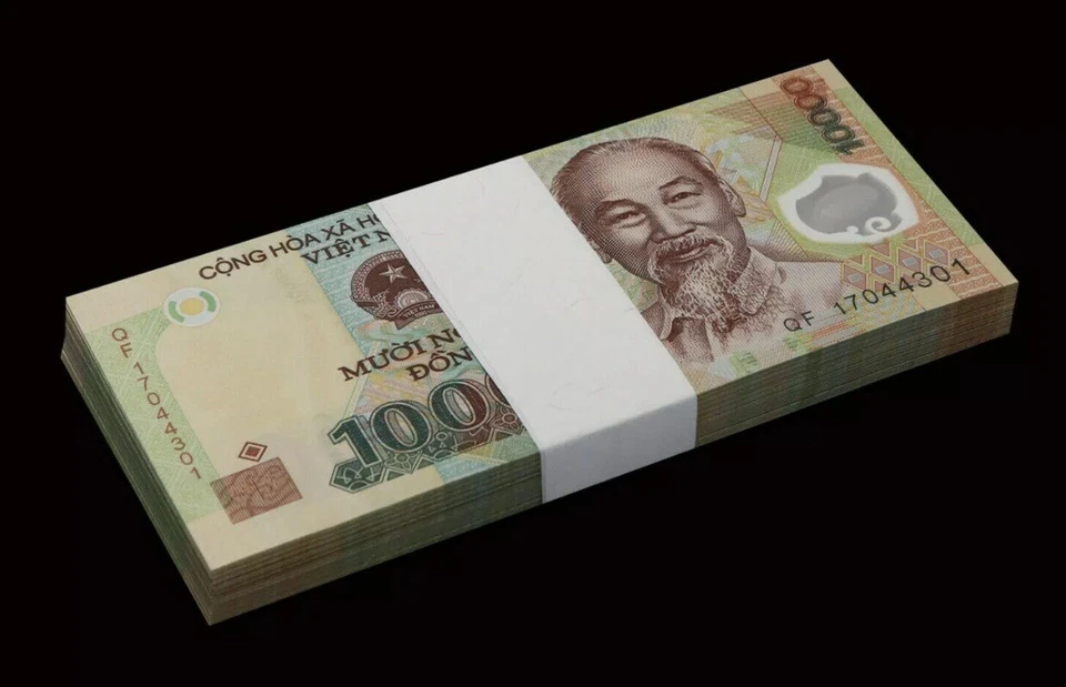 Bundle 100 notes Vietnam 10000 Dong 2015-2021 Pick 119 Polymer UNC - GEM UNC - Image 1 of 1