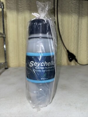 New SEYCHELLE pH2O Filtration Pure Water Filter Squeeze Bottle 28 oz - Image 1 of 3