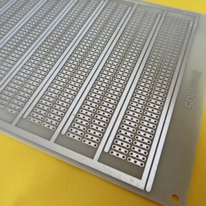 1 Stück Stripboard Veroboard 11,7x16,2cm 2-3er Fugenloch Prototypenpapier Leiterplatte FR4 - Bild 1 von 7