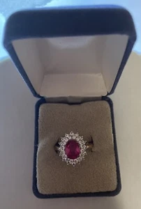 VINTAGE 925 RED BEAUTIFUL RING WITH FLOWER! ESTATE FINE JEWELRY! ๐๐ - Picture 1 of 4