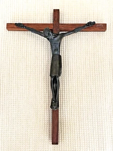 Jean Lambert-Rucki (1888-1967) Kruzifix Christus signiert. - Bild 1 von 19