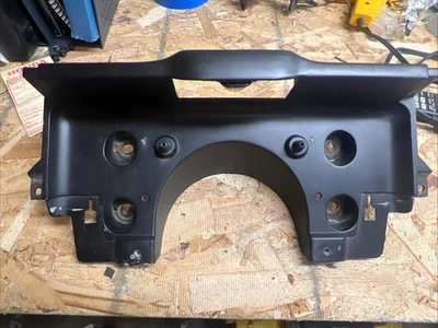 Buick Regal 1981-87 - Bolsillo trasero para matrícula - (negro) Foto 1 de 4