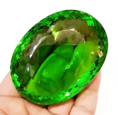 Certified Natural 2000 Ct Big Size AAA Green Topaz Oval Cut Loose Gemstone - Image 1 of 4