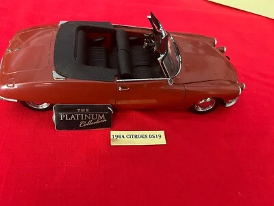 Citroen DS19 1964 convertible colección Platinum 1/18" coche fundido a presión Foto 1 de 4