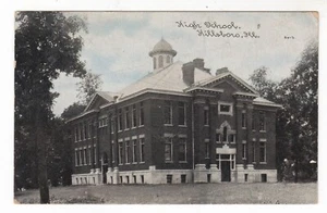 1909 HILLSBORO ILLINOIS HIGH SCHOOL BUILDING VINTAGE POSTCARD IL HARTINGTON NEBR - Picture 1 of 2