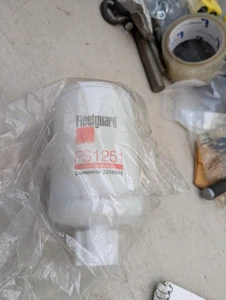 FS1251 Cummins Fleetguard Fuel Filter/Water Separator - Picture 1 of 2