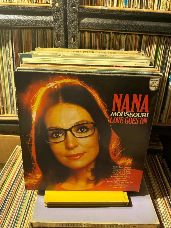 Nana Mouskouri – Love Goes On Vintage 33rpm VG+ AB72 Foto 1 de 2