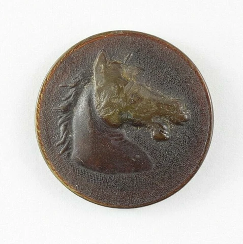 1830s-40s Pressed Horn Horse Head Choisy Paris Button E3ET Cover