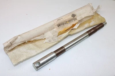 Eje de rueda delantera genuino Harley-Davidson 43875-73 - FL FXWG cabeza de pala nuevo en stock Foto 1 de 4