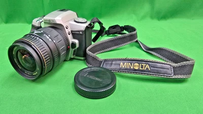 Minolta Maxxum 5 35mm SLR Film Camera & 29-90mm Lens TESTED (E7) - Image 1 of 4