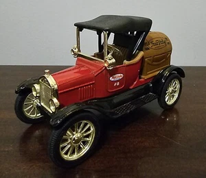 Ertl 1918 Ford Runabout Replica Locking Coin Bank True Value Model T USA Made - Bild 1 von 12