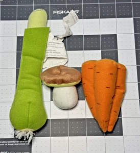 2019 IKEA Duktig Vegetable Replacements Plush Carrots Mushroom Leek - Picture 1 of 2