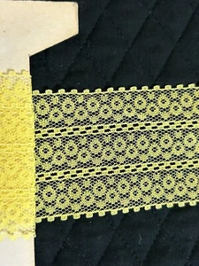 2 yards Heirloom TRIM Lace Yellow Floral 2 1/2" wide Vintage L53 - Picture 1 of 6