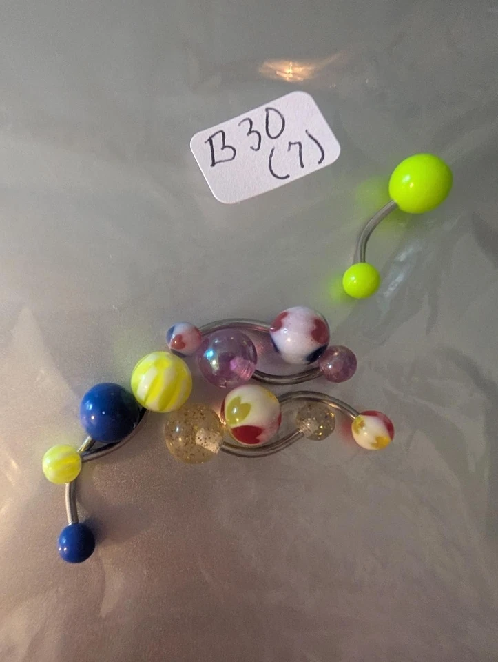B30- 7 Piece Assorted Design Belly Button Curved Studs Body Jewelry NEW - Image 1 of 1