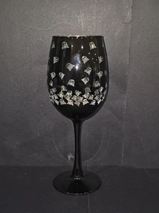 Calaveras de copa de vino de dos tonos Way to Celebrate Halloween - Capacidad de volumen 15,5 oz - Imagen 1 de 6