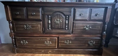 Bedroom Furniture Set - 6 Piece Set Real Oakwood - Image 1 of 4