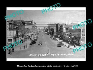 FOTO ANTIGUA TAMAÑO POSTAL DE MANDÍBULA DE ALCE SASKATCHEWAN EL PRINCIPAL ST & TIENDAS c1940 - Imagen 1 de 1