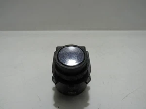 KIA SPORTAGE MK4 2018-20 CENTRE REAR BUMPER PARKING SENSOR 99310F12001K    S9100 - Picture 1 of 13