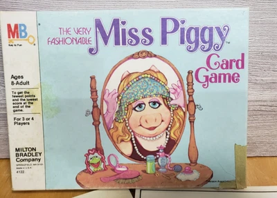 Vintage THE VERY FASHIONABLE MISS PIGGY CARD GAME - 1980 -  Milton Bradley - Image 1 of 4