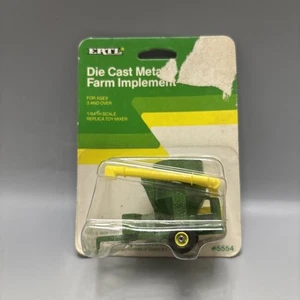 Ertl Die Cast Metal Farm Implement John Deere Mixer 5554 New 1/64 Scale - Picture 1 of 4