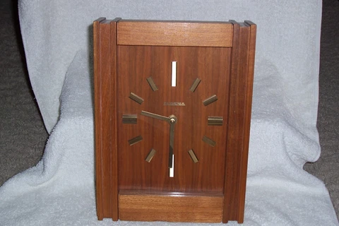 Vintage Dugena Mid Century Modern Teak w/Glass Cover Battery Wall Clock Germany Cover
