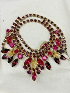 Necklace BOOK PIECE D&E For Weiss Signed Necklace Gold Leaf Juliana Fuchsia - Picture 1 of 14