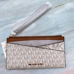 MICHAEL MICHAEL KORS Jet Set Medium Logo Crossover Wristlet - Picture 1 of 8