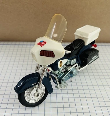 Matchbox SuperKings K-83 Harley-Davidson Electra-Glide Kansas Highway Patrol Exc - Image 1 of 4