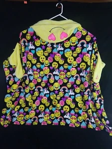 Justice Emoji Girls One Size Hooded Blanket With Mitten Sleeves  - Picture 1 of 10
