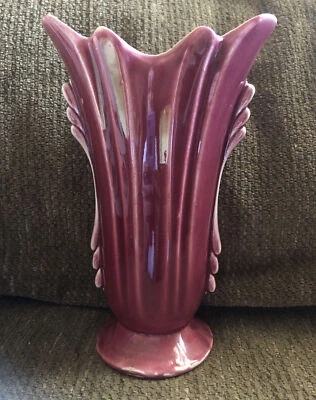 Vtg McCoy Pottery USA Art Deco 8"MC Maroon Scalloped Fan Vase . - Image 1 of 4