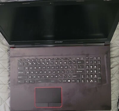MSI GE73 Raider 8rf 17.3" GTX 1070, RAM 32GB (las luces RGB no funcionan) Foto 1 de 4