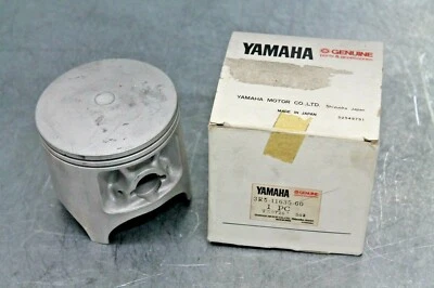 Nice OEM 1980 Yamaha YZ465 YZ 465 Oversized 0.25 Piston 3R5-11635-00-00 New - Image 1 of 3