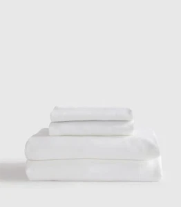 NWOT QUINCE BAMBOO 3 PIECE SHEET SET TWIN WHITE SHEETS FLAT FITTED 1 PILLOWCASE - Picture 1 of 11