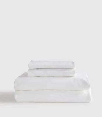 NUEVO CON ETIQUETAS JUEGO DE SÁBANAS DE BAMBÚ QUINCE QUEEN SÁBANAS BLANCAS VISCOSA VENTA AL POR MENOR $129.90 Foto 1 de 4