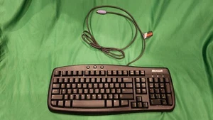 Microsoft Basic Keyboard 1.0a (PS/2 Port) - Picture 1 of 2