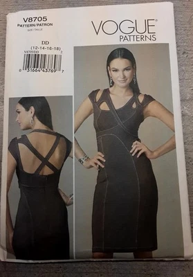 V 8705 Vogue Patterns Schnittmuster Kleid  Stretch US 12- 18/D 38 - 44 unbenutzt - Bild 1 von 3
