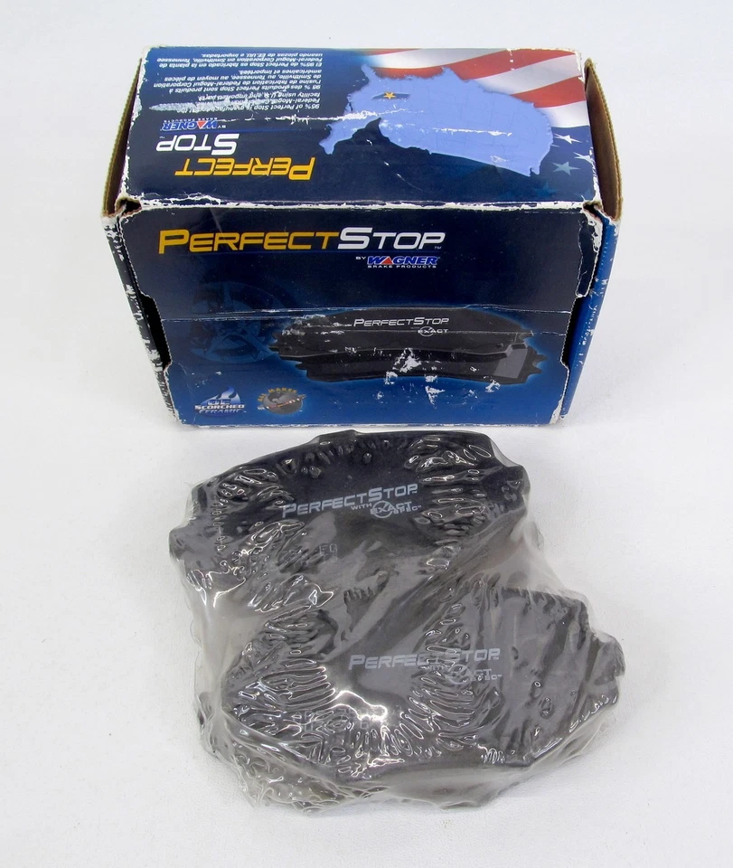 Wagner Perfect Stop Ceramic Front Brake Pad Set | PS635C | '94- '05 Mazda Miata Foto 1 de 4
