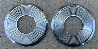 FORD THUNDERBIRD B30320A MANGO ESCUDO BISEL ÚNICO PAR 1961-1963 61-63 OEM Foto 1 de 4